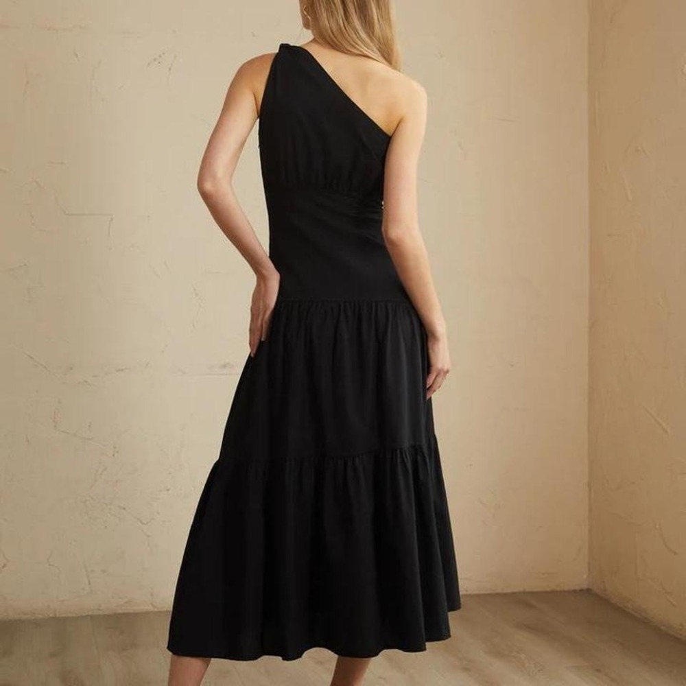 One-Shoulder Black Tiered Maxi Dress - Picture 3 of 5